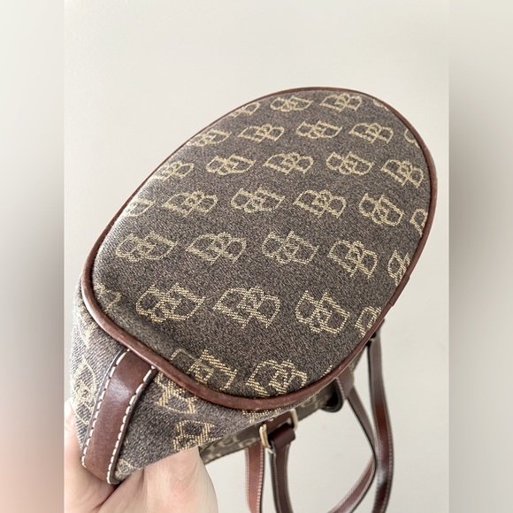 Dooney & Bourke Purse - Picture 4 of 6